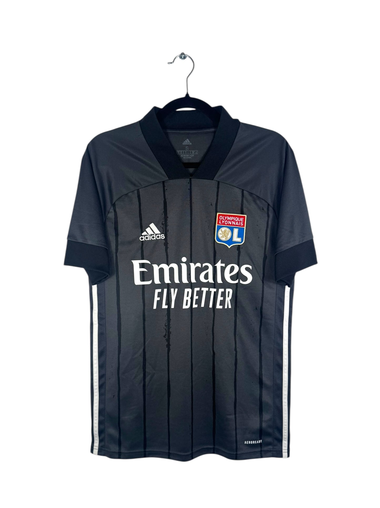 Maillot OL 2020-2021 extérieur Cherki Adidas vue avant logo et sponsor