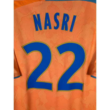 Détail de la typographie du flocage sur le numéro 22 de Samir Nasri
