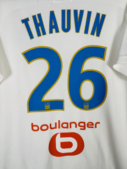 Détail flocage Thauvin N°26 sur maillot OM domicile 2019-2020