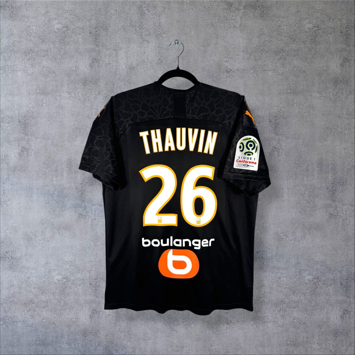 Maillot OM 2019-2020 third noir, dos floqué Thauvin 26 et sponsor Boulanger