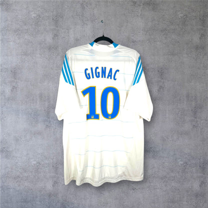 Flocage officiel bleu et or GIGNAC numéro 10 au dos du maillot OM 2011.