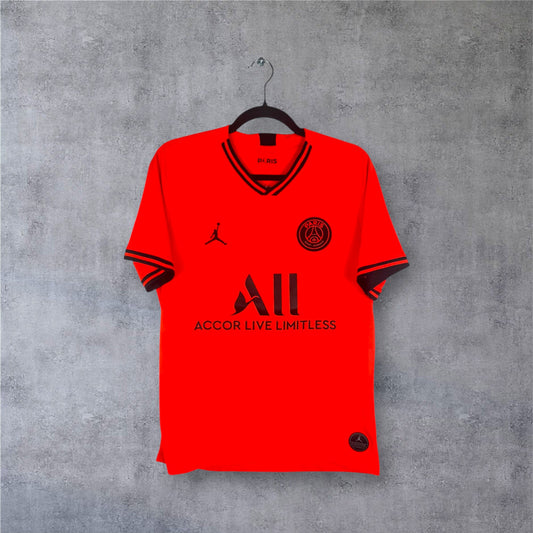 Vue de face maillot de foot PSG x Jordan saison 2019/2020 couleur rouge infrared.