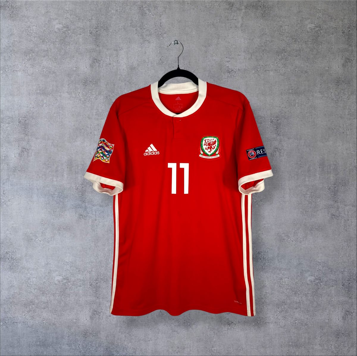 Maillot Pays de Galles 2018 domicile vue face écusson dragon gallois