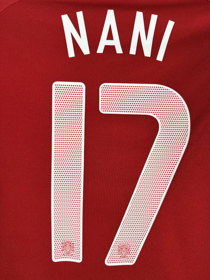 Détail du flocage NANI N°17 avec écussons portugais intégrés dans les chiffres