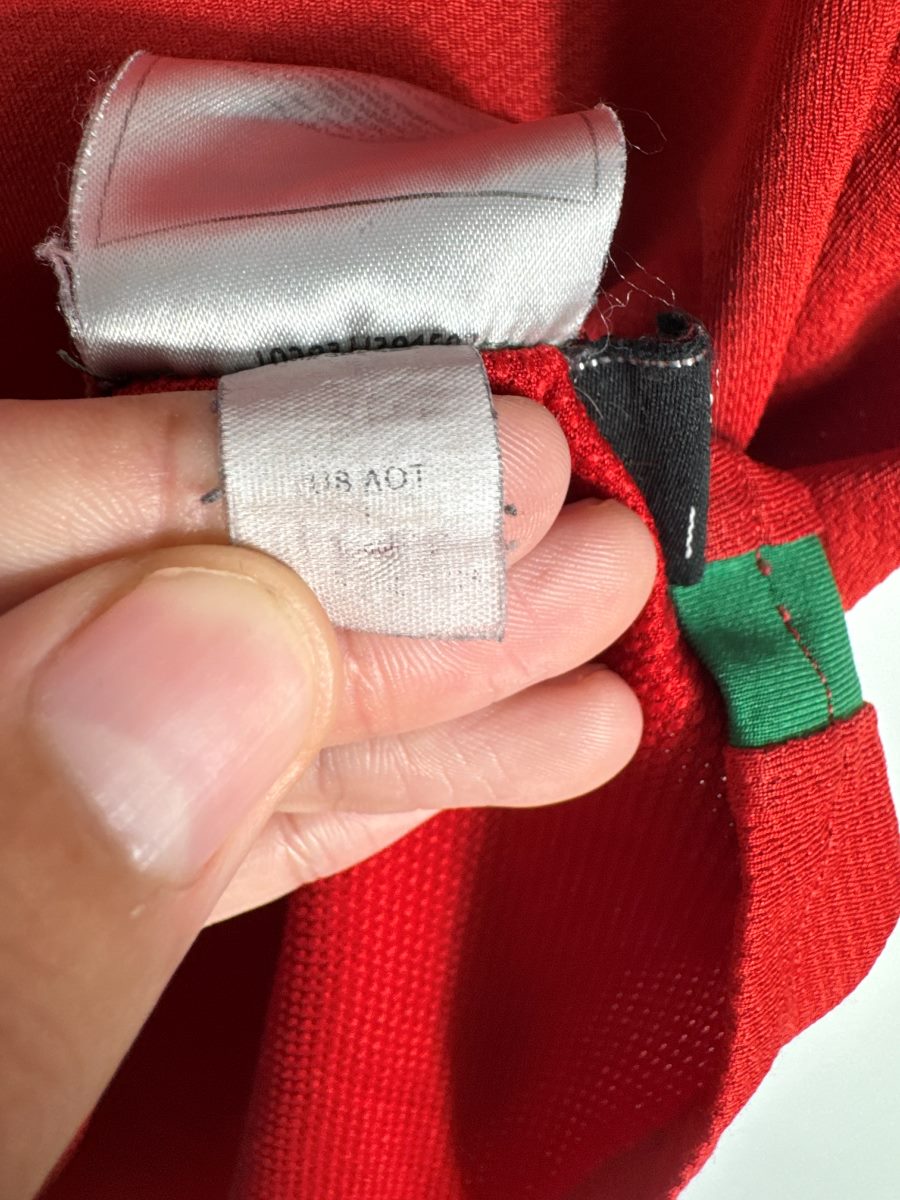 Étiquette Nike d'origine du maillot Portugal 2008-2009, impression effacée par les lavages