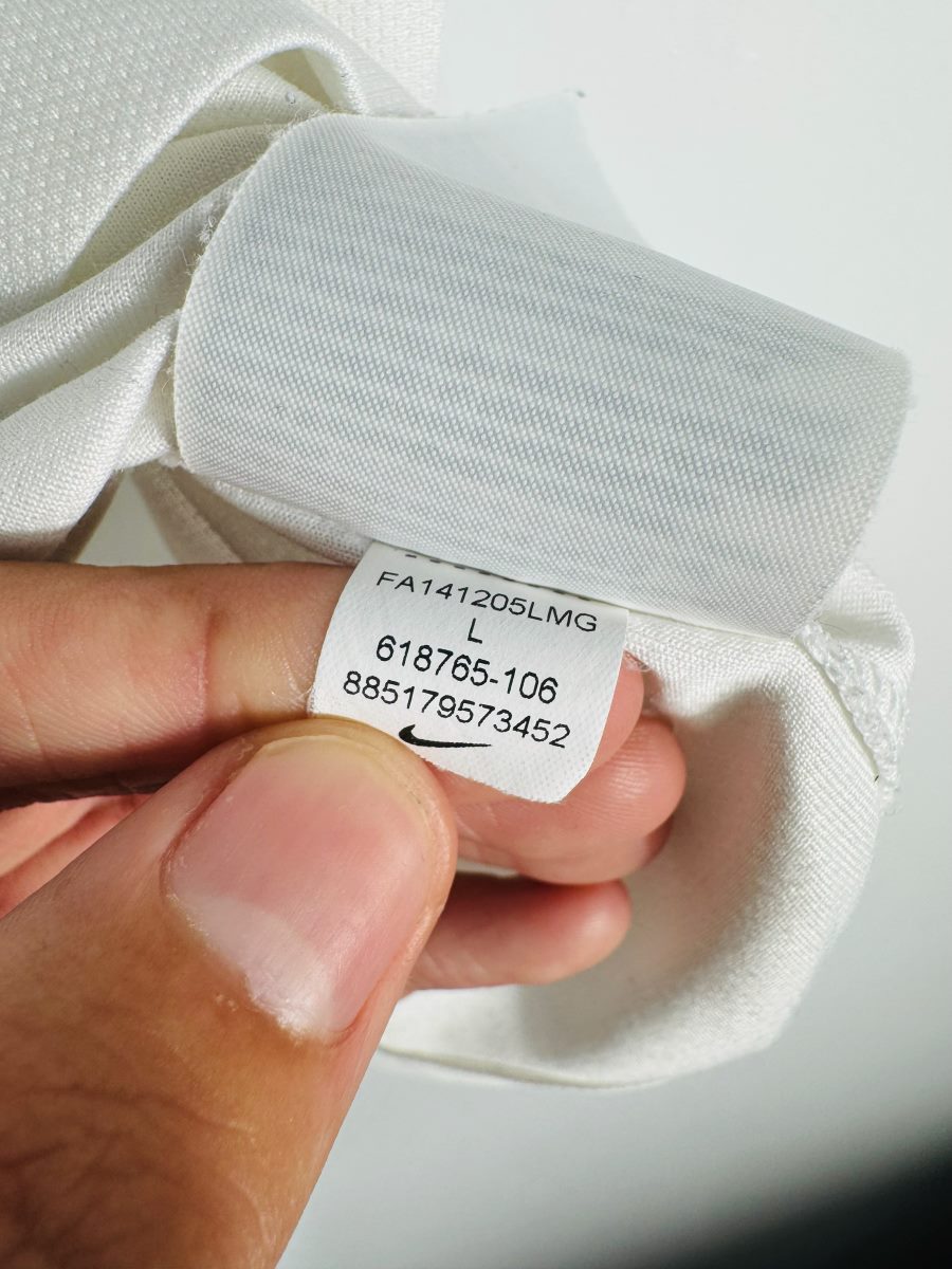 Étiquette Nike authentique maillot PSG extérieur 2014-2015 référence 618765-106