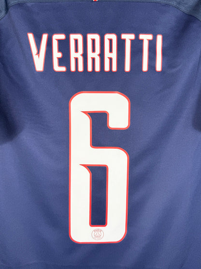 Détail de la typographie du flocage sur le numéro 6 de Marco Verratti