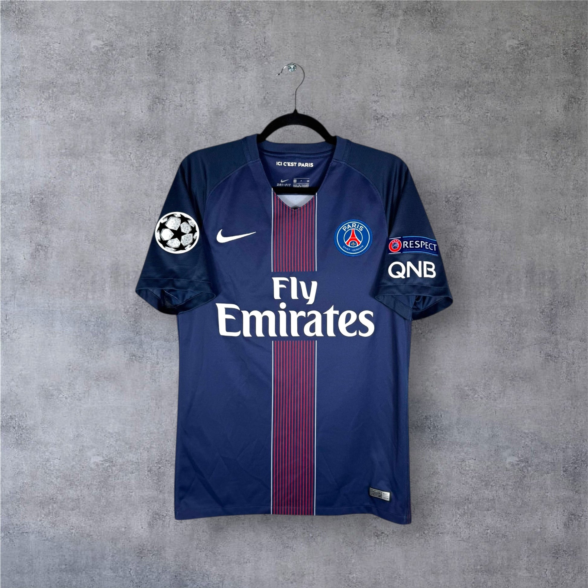 Maillot authentique PSG 2016-2017 Domicile Nike vue de face