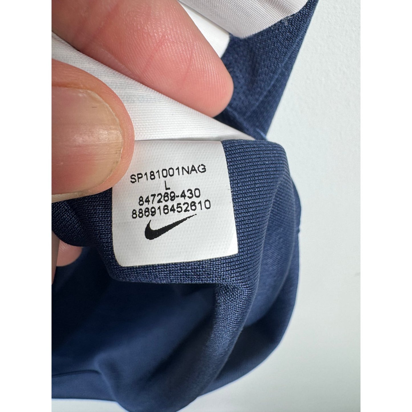 Étiquette d'authenticité avec code Nike 847269-430 prouvant l'originalité du maillot