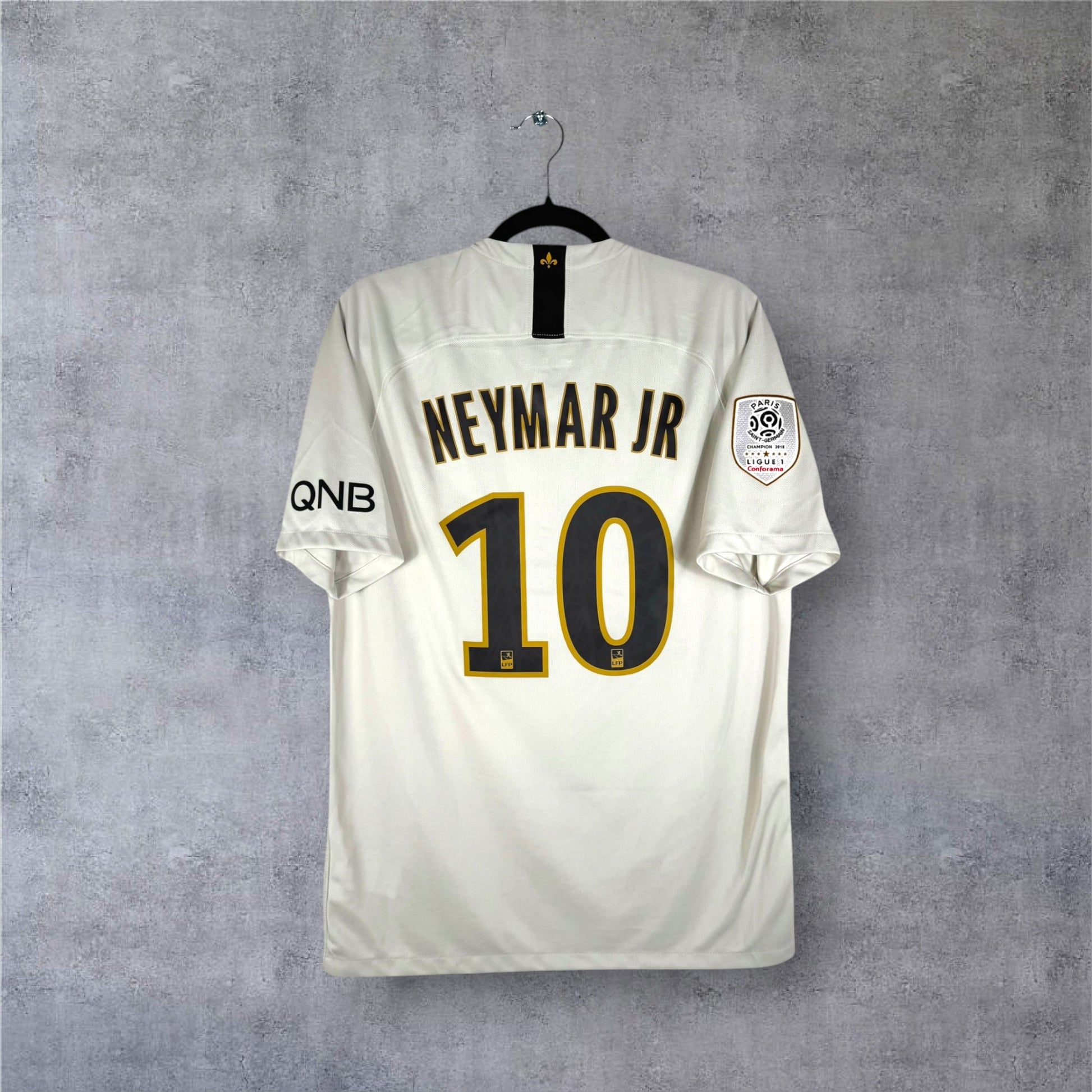 Flocage Neymar JR numéro 10 sur maillot PSG 2018-2019