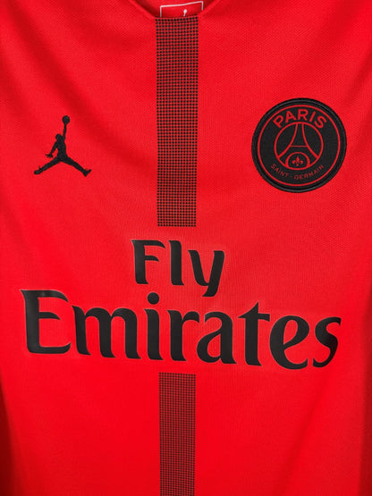 Écusson PSG ton sur ton, Jumpman brodé et sponsor Fly Emirates, maillot gardien 2018-2019