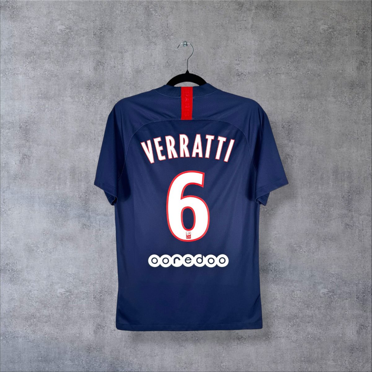 Dos du maillot PSG 2019-2020 domicile Nike avec flocage Verratti N°6 et sponsor Ooredoo
