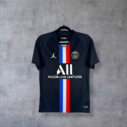 Face du maillot PSG 2019-2020 fourth Jordan noir à bande tricolore avec sponsor ALL