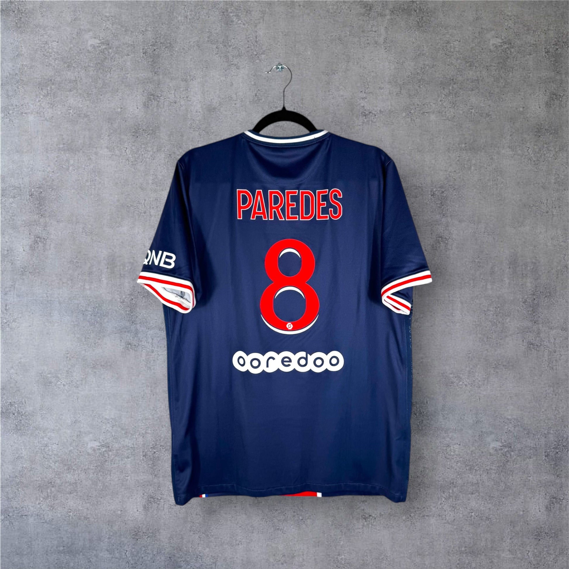 Flocage officiel Paredes numéro 8 sur maillot PSG 2020-2021