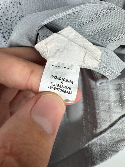Étiquette intérieure Jordan Brand maillot PSG 2022-2023 taille S