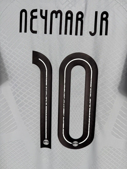 Détail flocage Neymar Jr N°10 sur maillot PSG away Stock Pro 2022-2023 dernière saison du Brésilien à Paris avant son départ à Al-Hilal