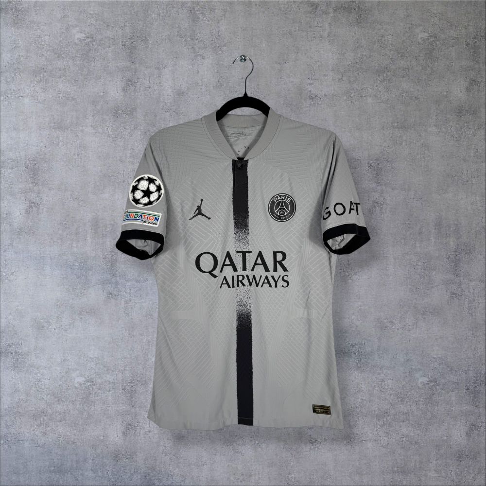 Maillot PSG 2022-2023 Extérieur Stock Pro Player Issue authentifié Jordan gris argent flocage Neymar Jr N°10 sponsor Qatar Airways ère Galtier dernière saison MNM taille M