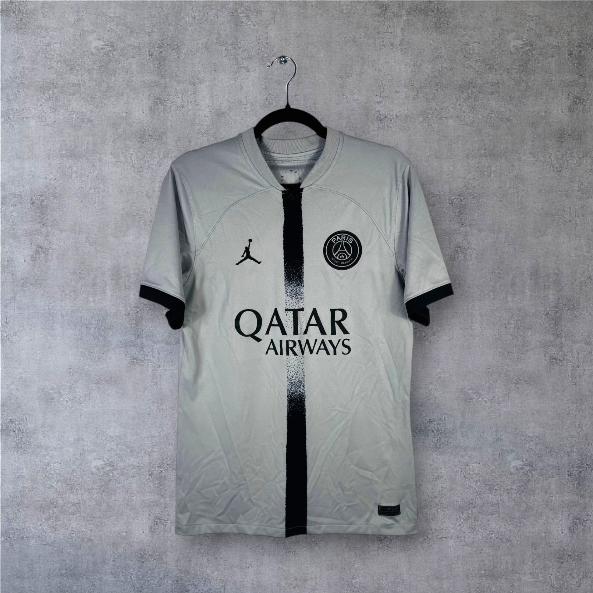Maillot authentique PSG 2022-2023 Extérieur Verdy Edition Jordan vue de face