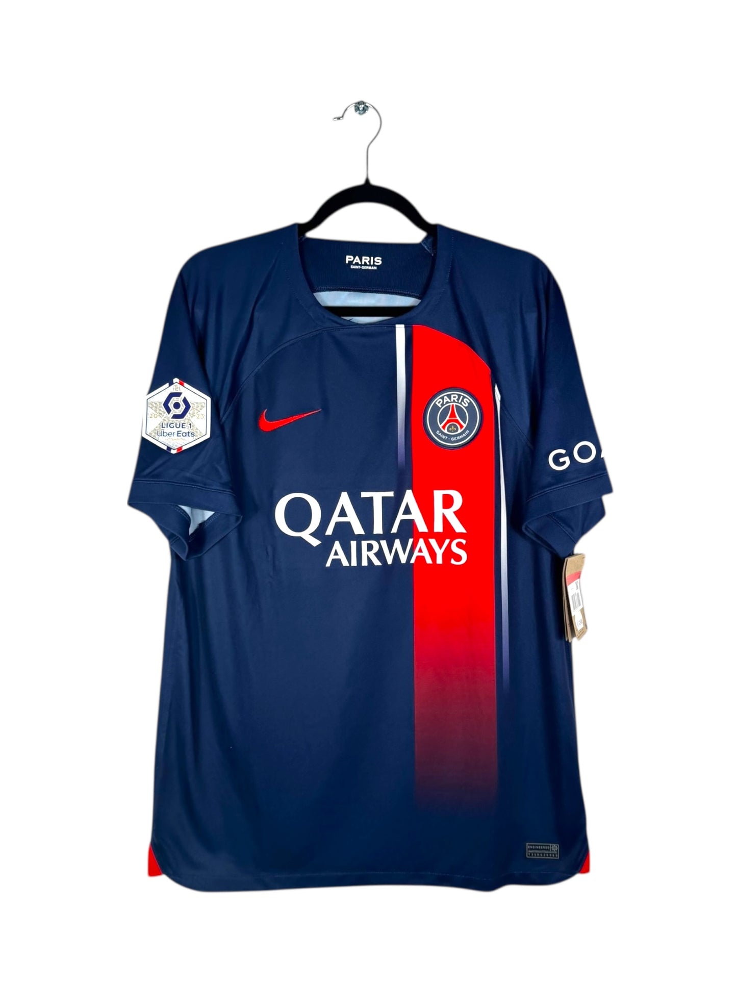 Maillot PSG 2023-24 domicile Nike authentique état neuf vue de face.