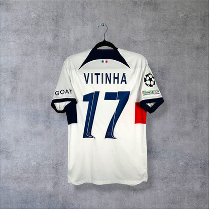Maillot PSG 2023-2024 extérieur, dos avec flocage Vitinha N°17