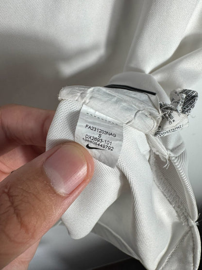Étiquette intérieure Nike authentique PSG, référence DX2693, maillot 2023-2024