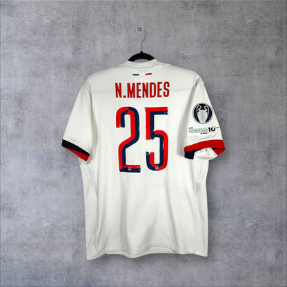 Flocage Nuno Mendes numéro 25 sur maillot PSG 2024-2025 Extérieur