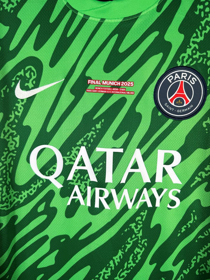 Écusson brodé Paris Saint-Germain et patch de la finale de Ligue des Champions 2025
