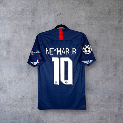 Dos du maillot PSG 2020 domicile avec flocage blanc NEYMAR JR 10 et patch Starball UCL.