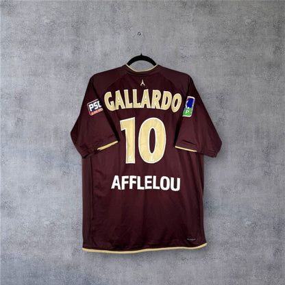 Dos du maillot PSG 2007 bordeaux avec flocage doré GALLARDO 10 et sponsor inférieur Alain Afflelou.