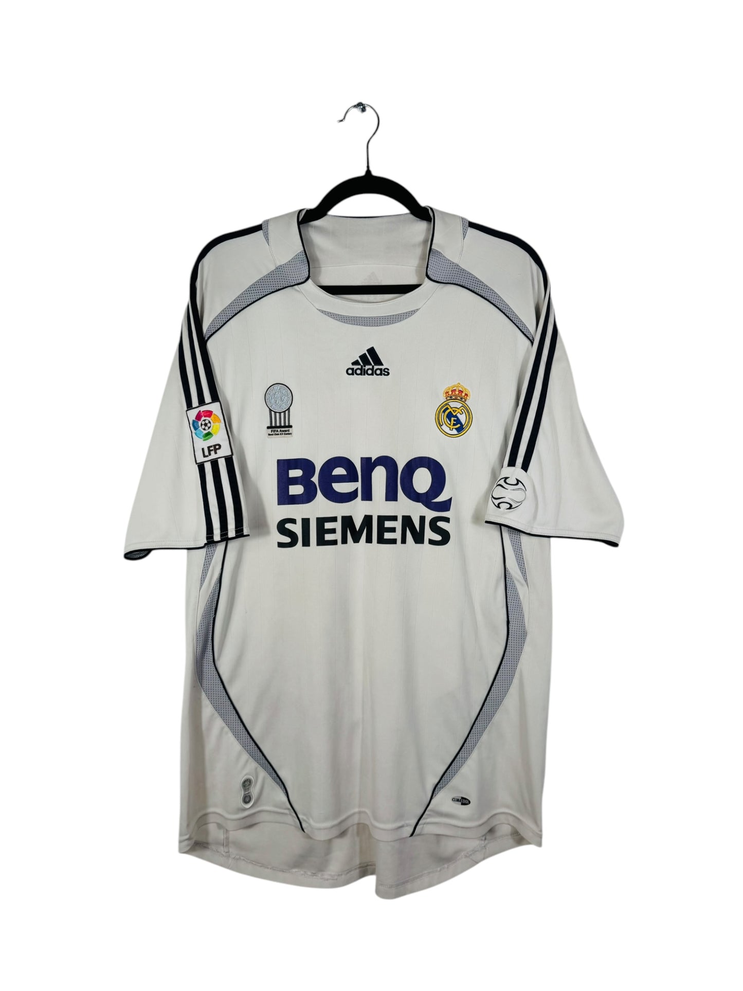 Maillot Real Madrid 2006-2007 Domicile Adidas - Vue avant, taille XL, couleur blanc.