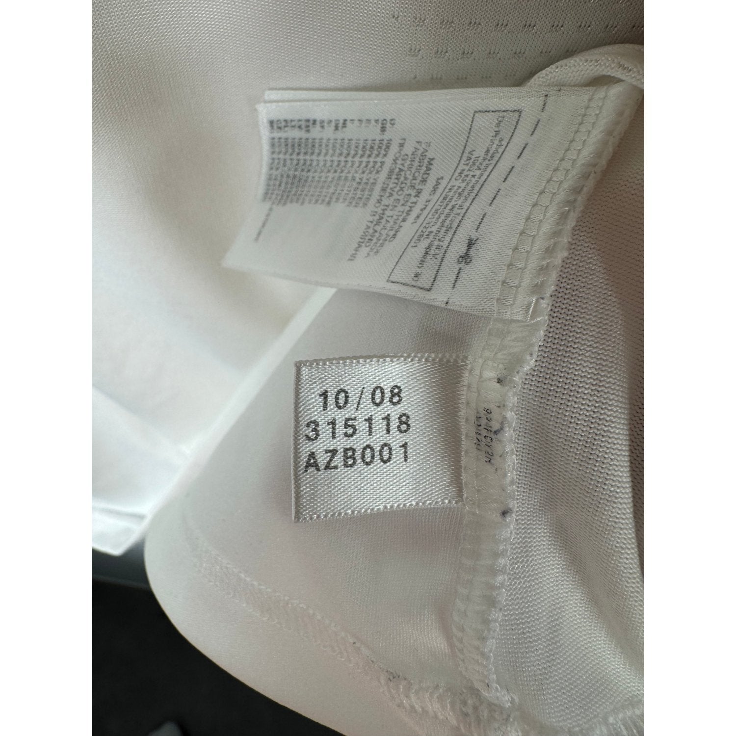 Étiquette d'authenticité avec code Adidas 315118 prouvant l'originalité du maillot