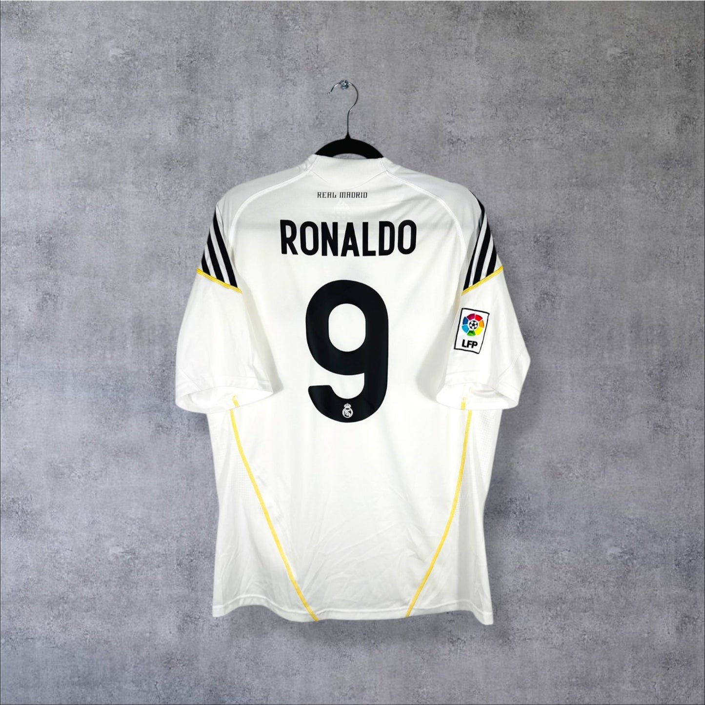 Flocage Ronaldo numéro 9 sur maillot Real Madrid 2009-2010 Domicile