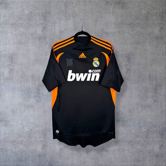 Maillot gardien Real Madrid 2009-2010 de face, noir et orange, adidas et bwin