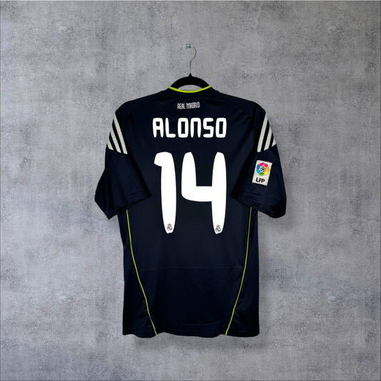 Flocage Xabi Alonso numéro 14 sur maillot Real Madrid 2010-2011 Extérieur