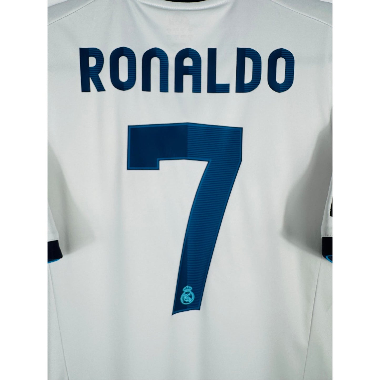Détail de la typographie du flocage sur le numéro 7 de Cristiano Ronaldo