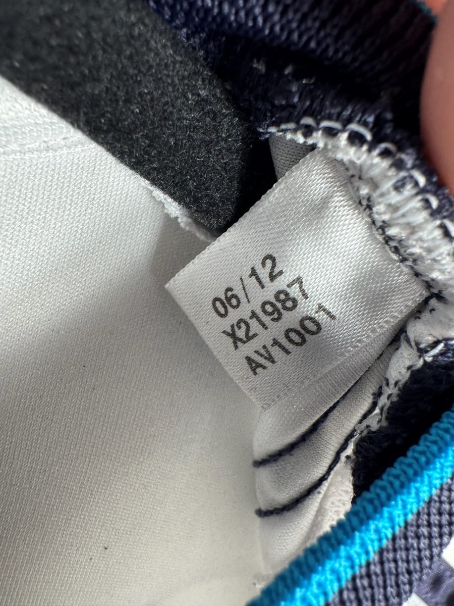 Étiquette intérieure Adidas authentique Real Madrid, code X21987, maillot 2012-2013