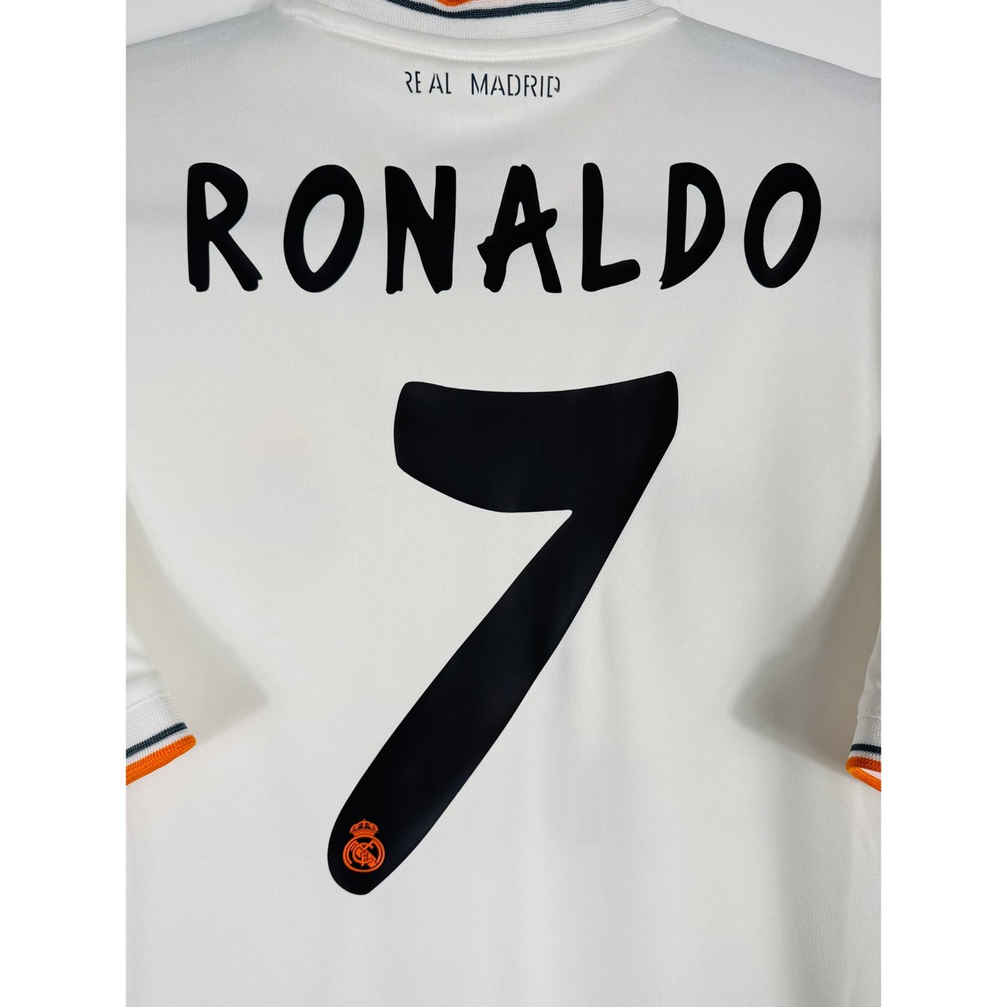 Détail de la typographie du flocage sur le numéro 7 de Cristiano Ronaldo