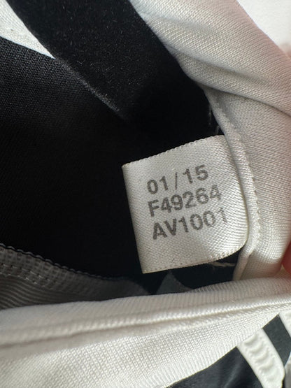Étiquette d'authenticité avec code Adidas F49264 prouvant l'originalité du maillot