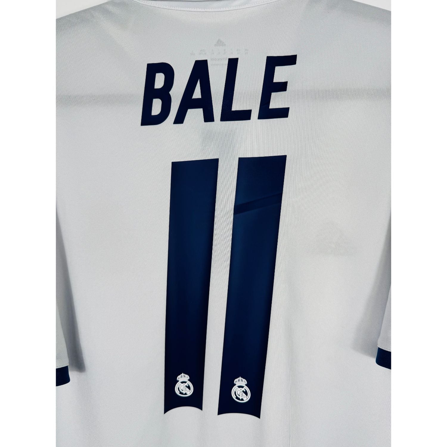 Détail de la typographie du flocage sur le numéro 11 de Gareth Bale