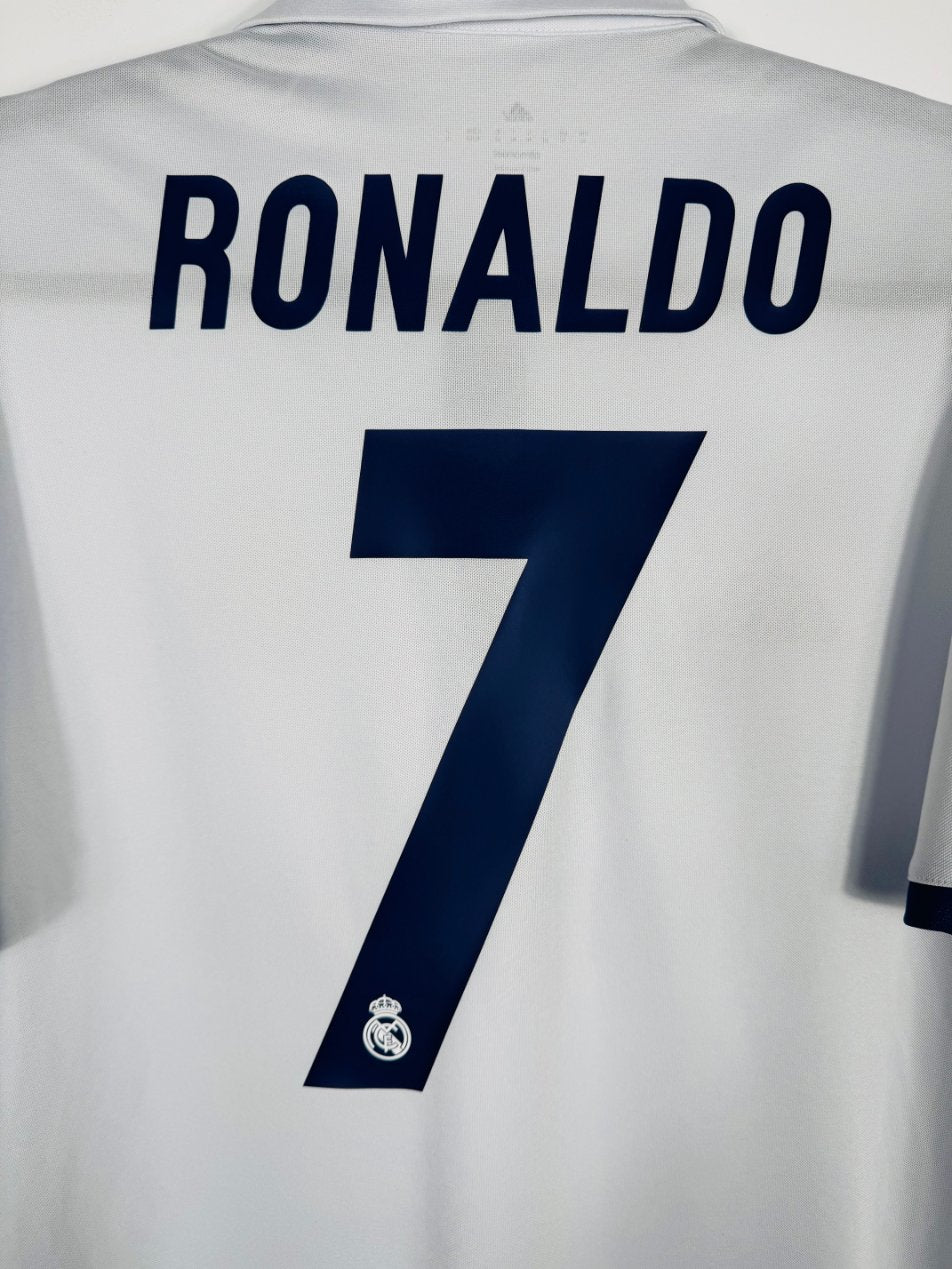 Détail de la typographie du flocage sur le numéro 7 de Cristiano Ronaldo