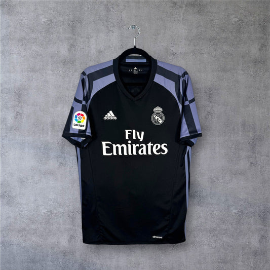 Maillot authentique Real Madrid 2016-2017 Third Adidas vue de face