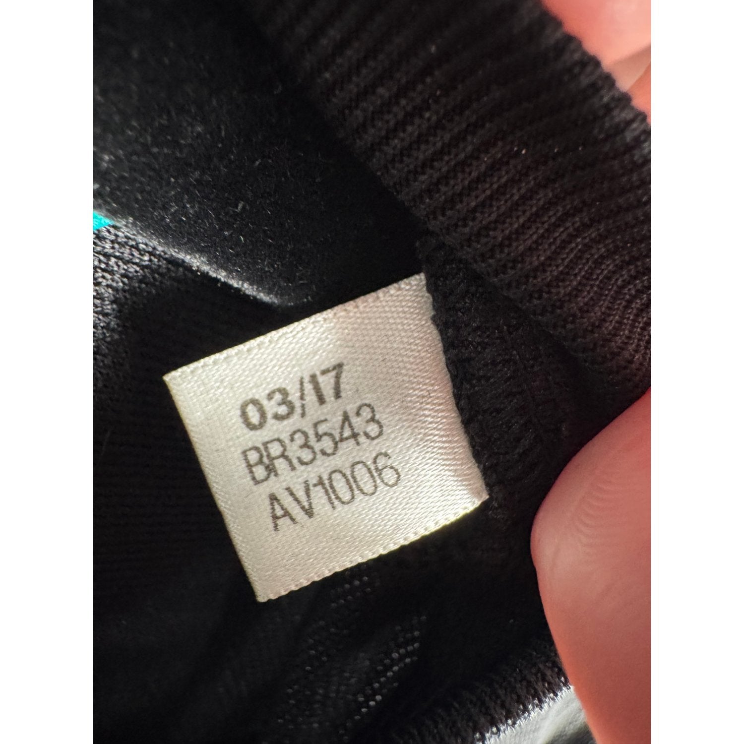 Étiquette d'authenticité avec code Adidas BR3543 prouvant l'originalité du maillot