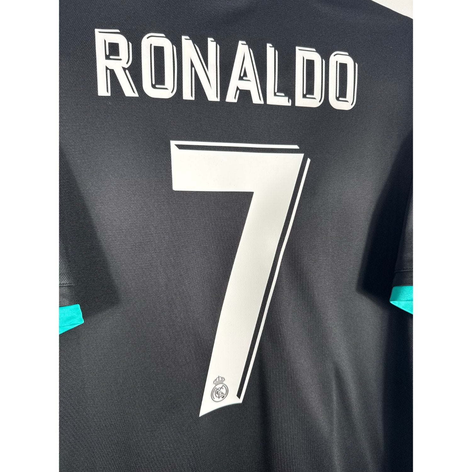 Détail de la typographie du flocage sur le numéro 7 de Cristiano Ronaldo