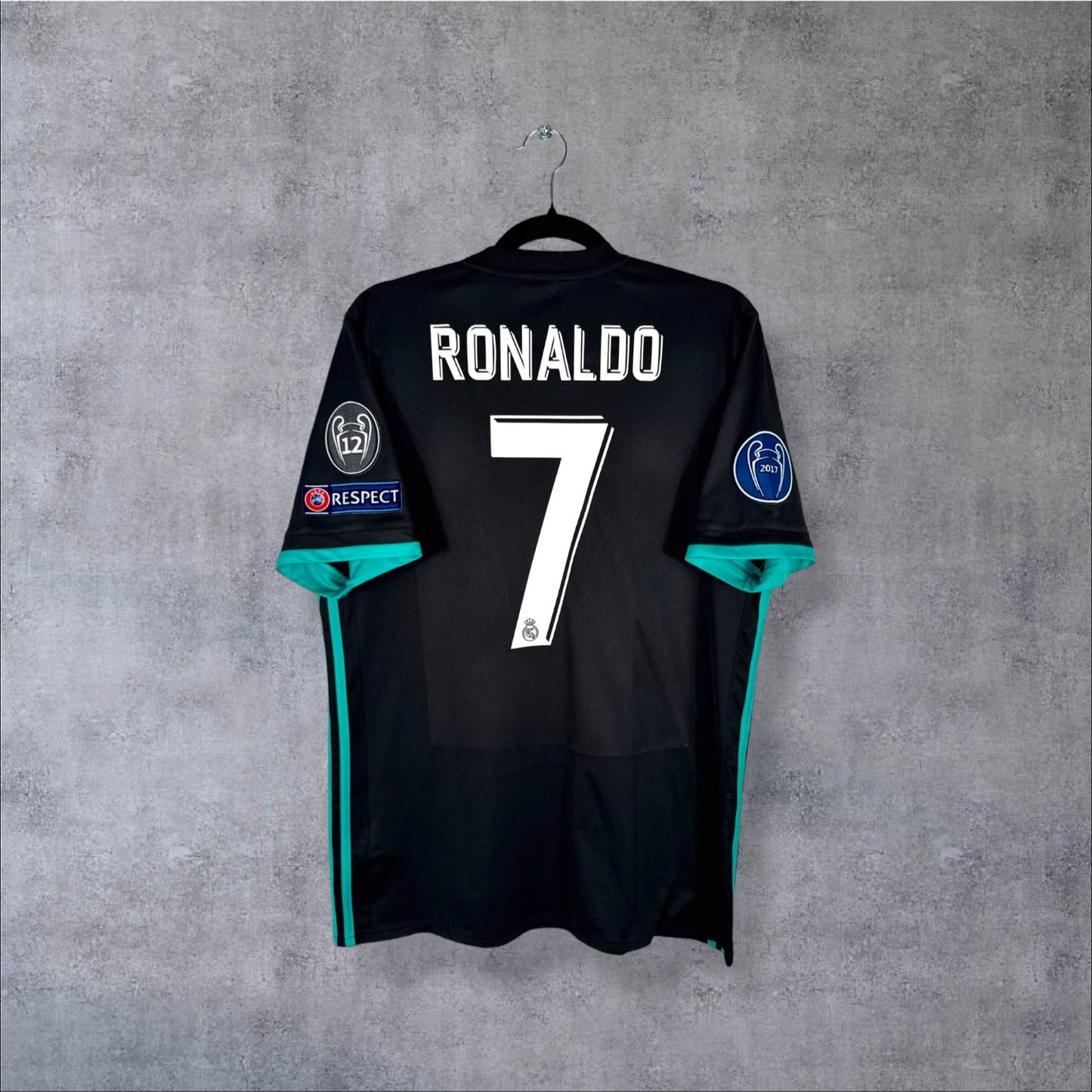 Flocage Ronaldo numéro 7 sur maillot Real Madrid 2017-2018 Extérieur taille M