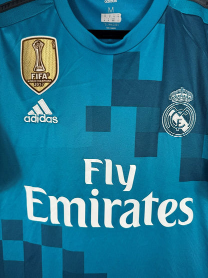 Écusson du Real Madrid, logo adidas et sponsor Fly Emirates, maillot third 2017-2018