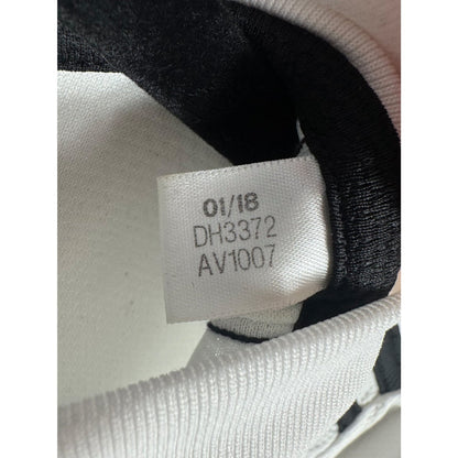 Étiquette d'authenticité avec code Adidas DH3372 prouvant l'originalité du maillot