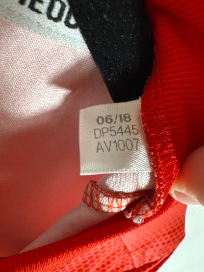 Étiquette d'authenticité avec code Adidas DP5445 prouvant l'originalité du maillot