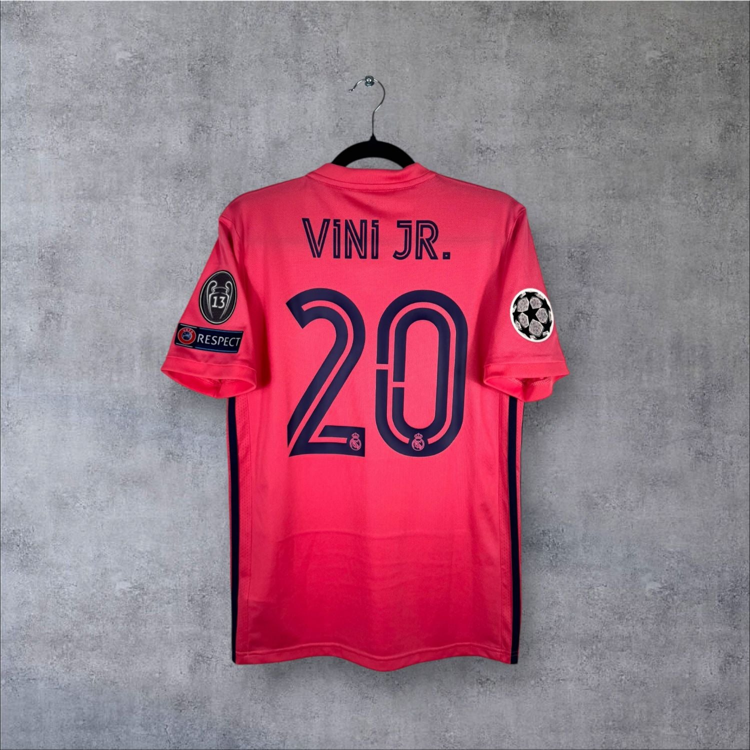 Flocage Vini JR numéro 20 sur maillot Real Madrid 2020-2021 Extérieur