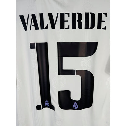 Détail de la typographie du flocage sur le numéro 15 de Fede Valverde