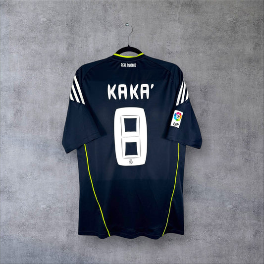Dos du maillot Real Madrid Extérieur 2011 bleu nuit avec flocage blanc KAKA' 8 et patch LFP.